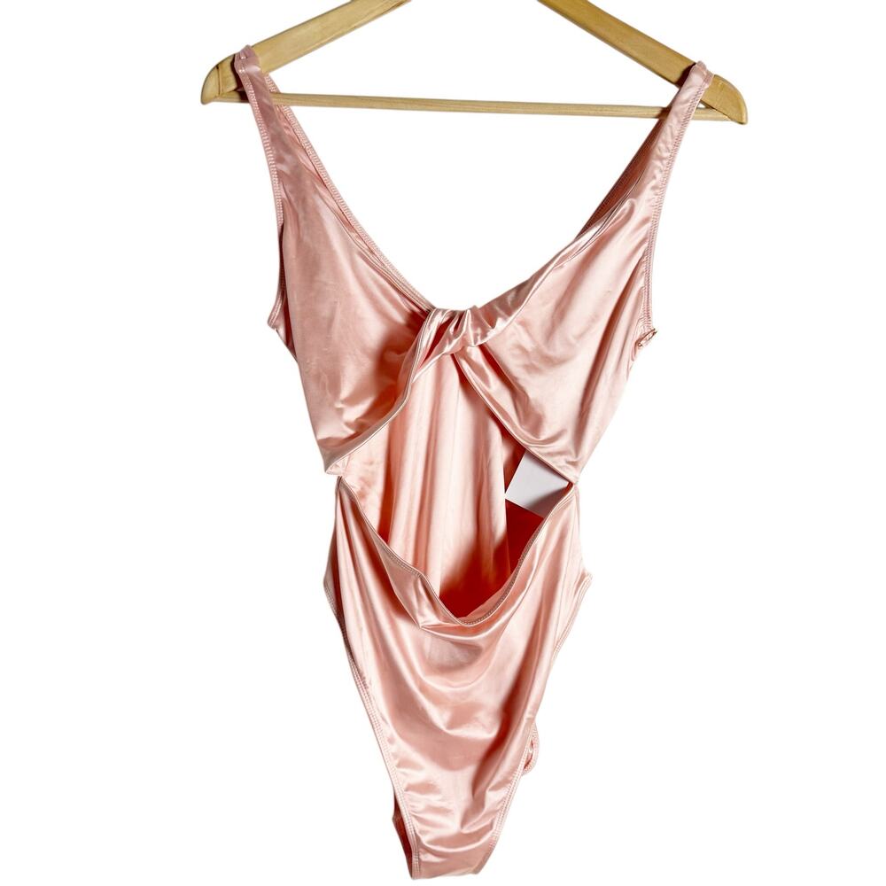 Good American Bubble Pink Twist Front Cut Out One Piece Swimsuit Size Medium